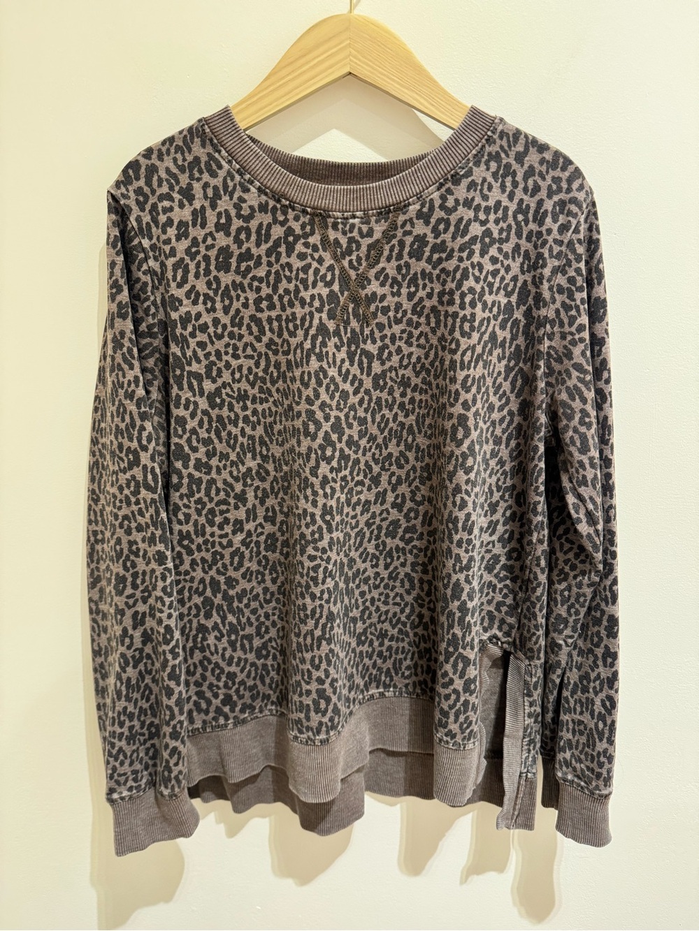 Wildflowers Taupe & Brown Leopard-Print Pullover Sweatshirt M